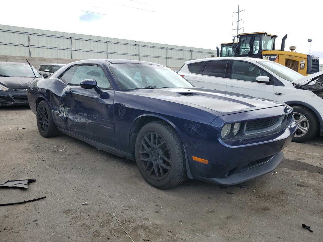 2014 Dodge Challenger Sxt - zdjęcie 4