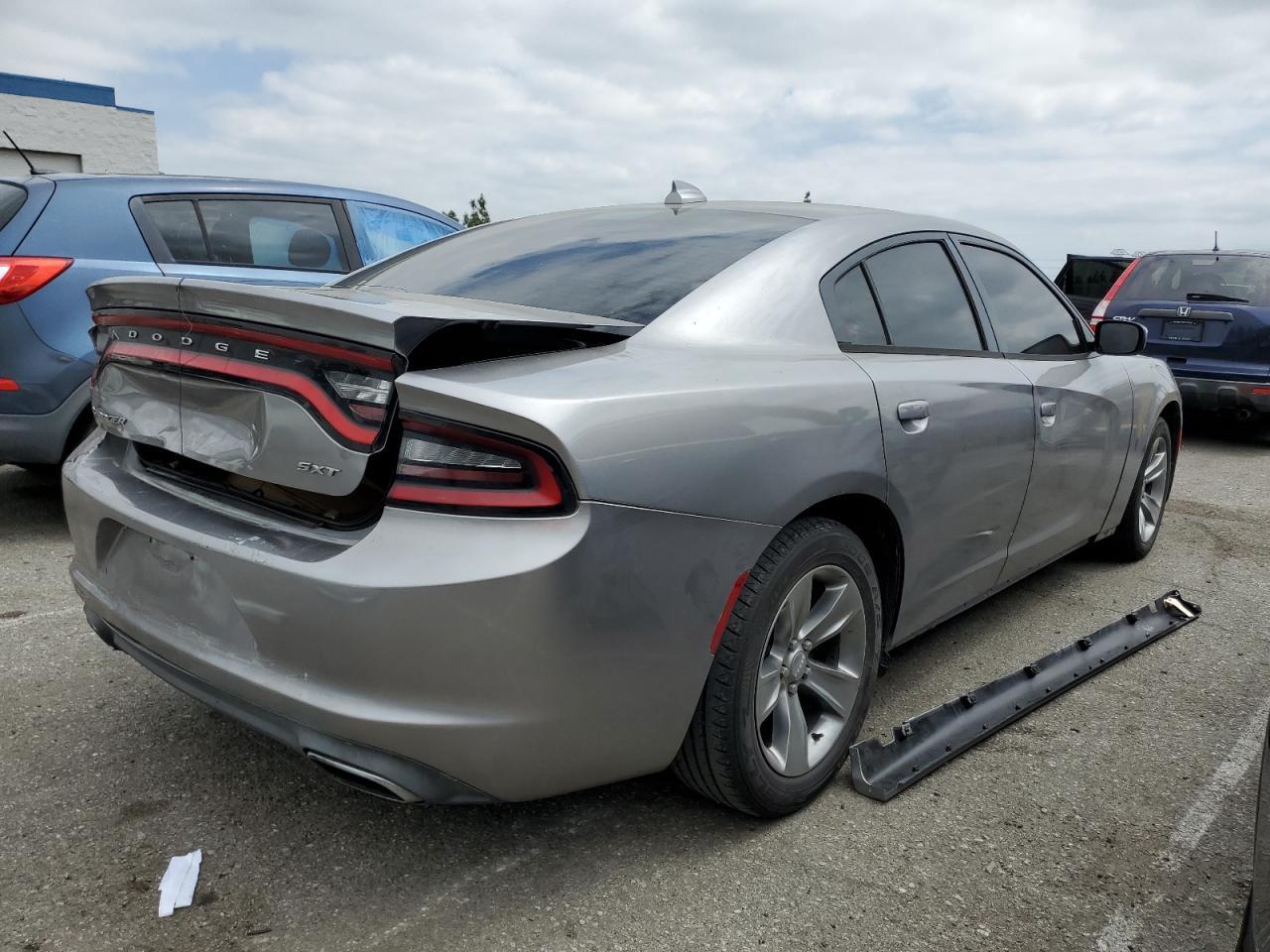 2016 Dodge Charger Sxt - zdjęcie 3
