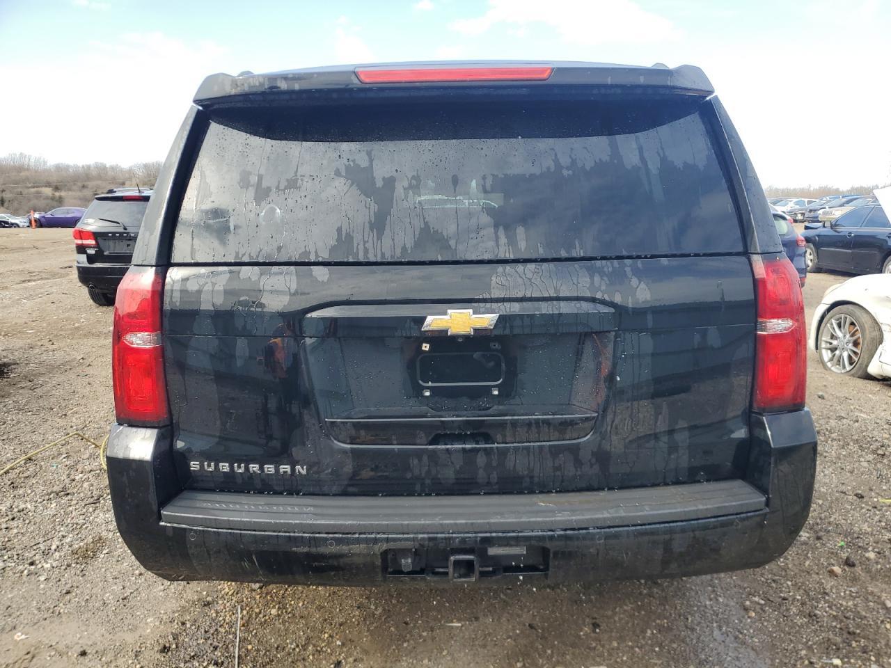 2020 Chevrolet Suburban K1500 Lt - zdjęcie 6