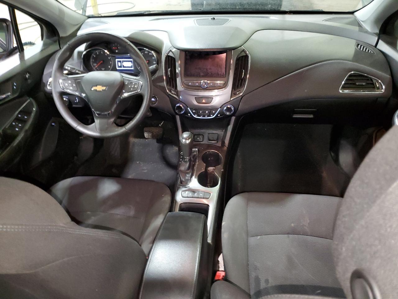 2019 Chevrolet Cruze Lt - zdjęcie 8