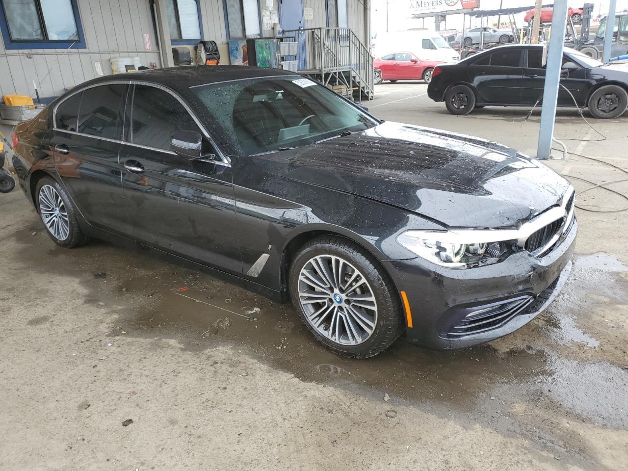 2018 BMW 530E - zdjęcie 4