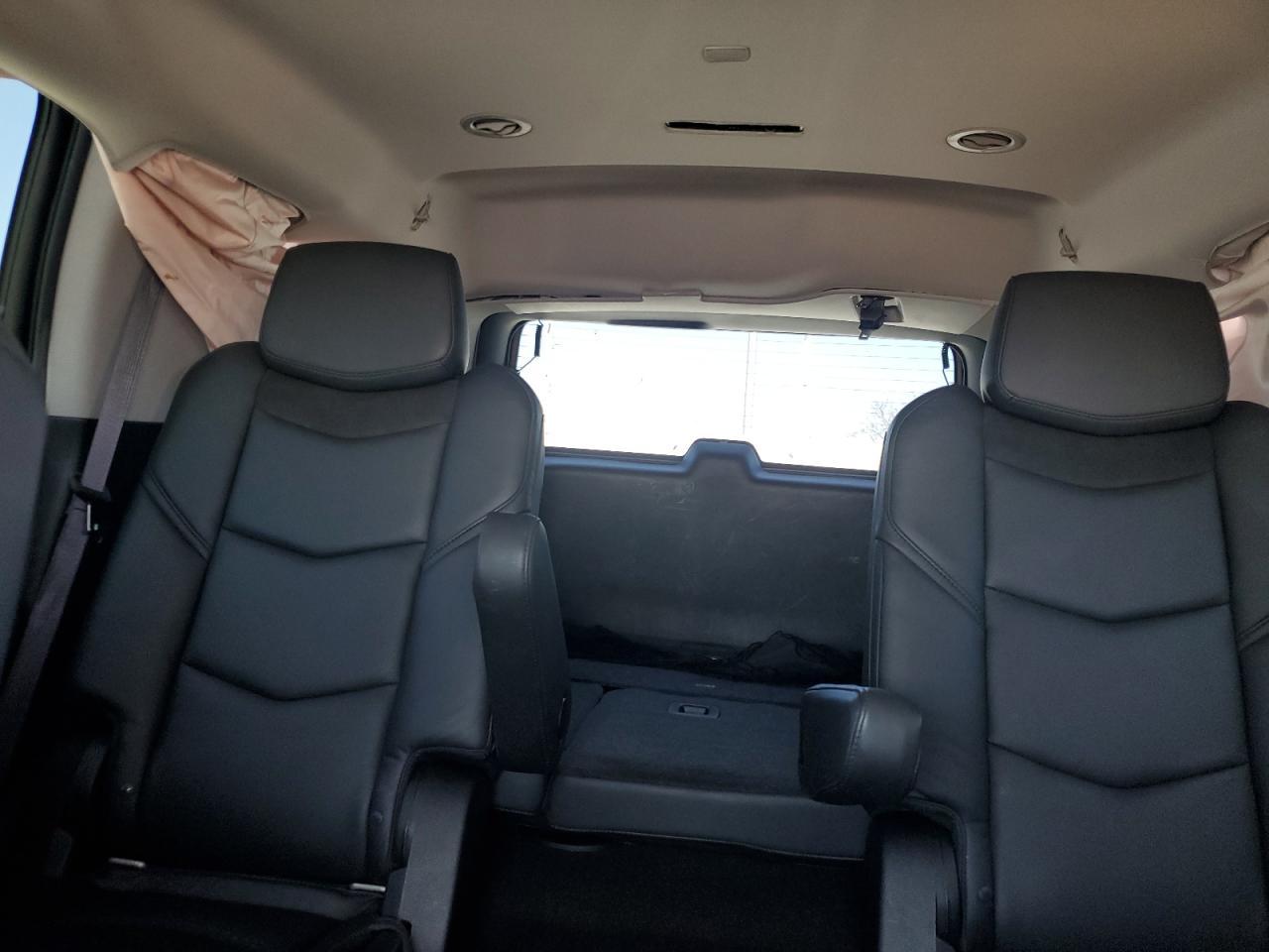 2017 Cadillac Escalade Luxury - zdjęcie 10