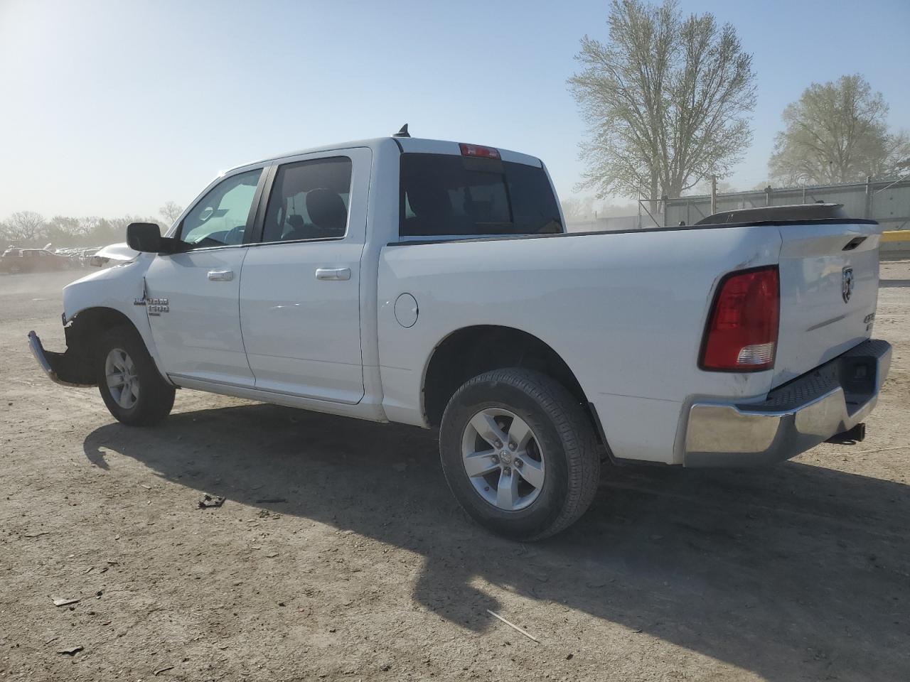 2019 Ram 1500 Classic Slt - zdjęcie 2