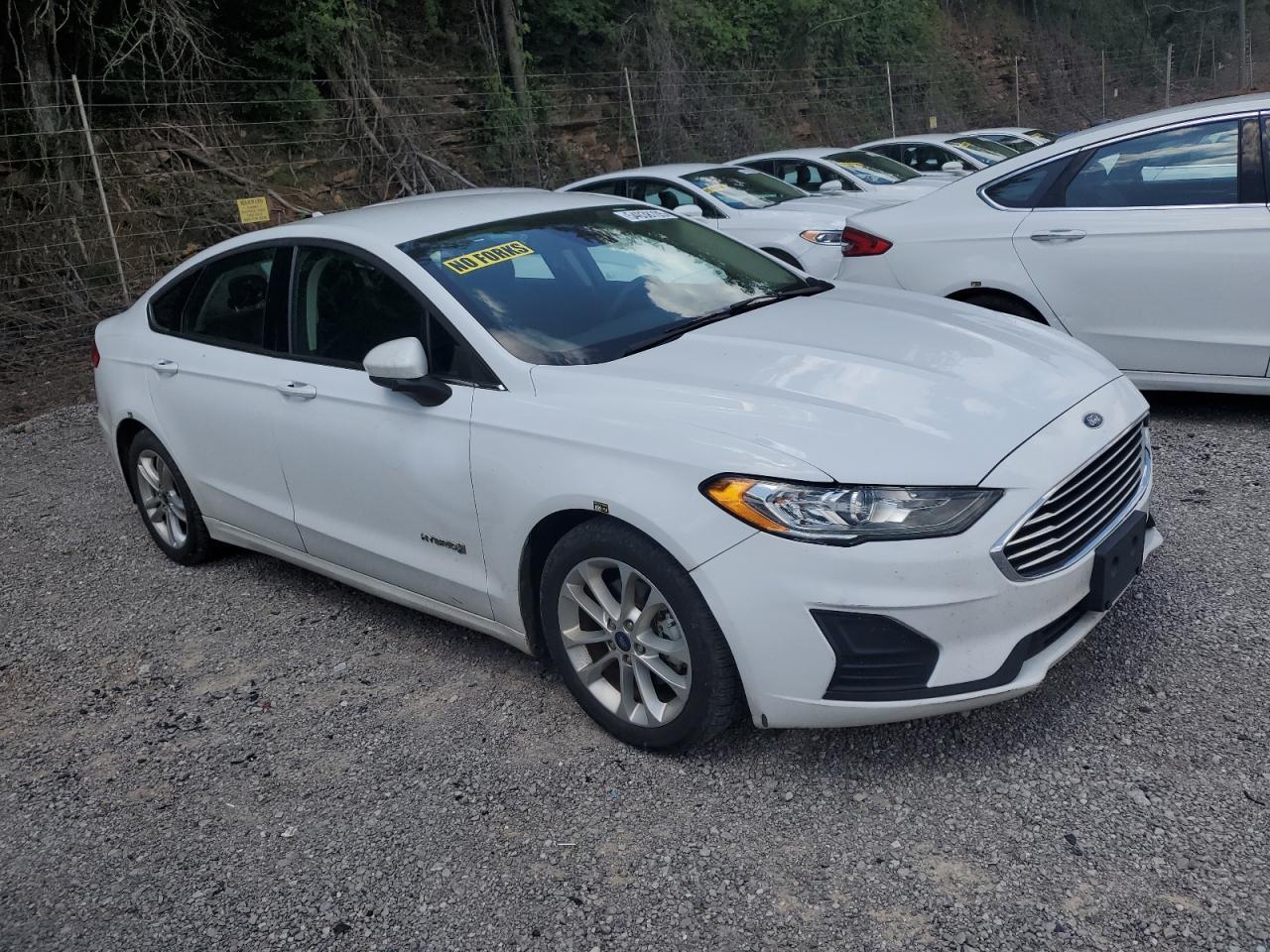 2019 Ford Fusion Se - zdjęcie 4