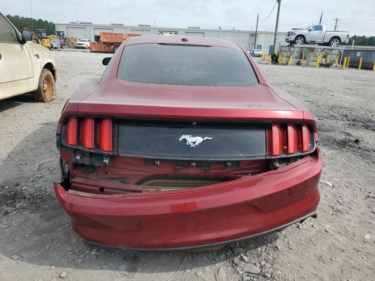2016 Ford Mustang - zdjęcie 6