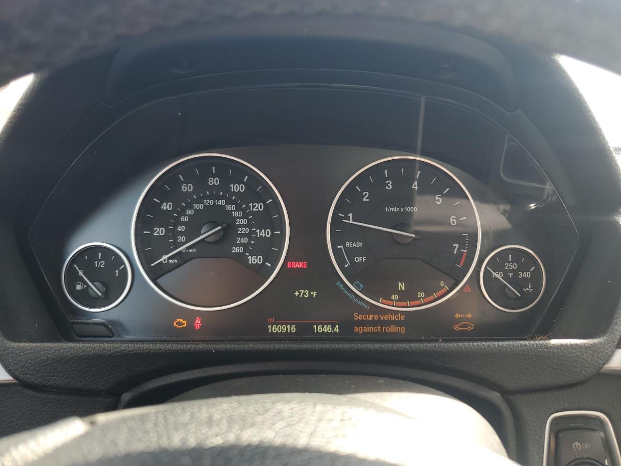 2015 BMW 320 I - zdjęcie 9