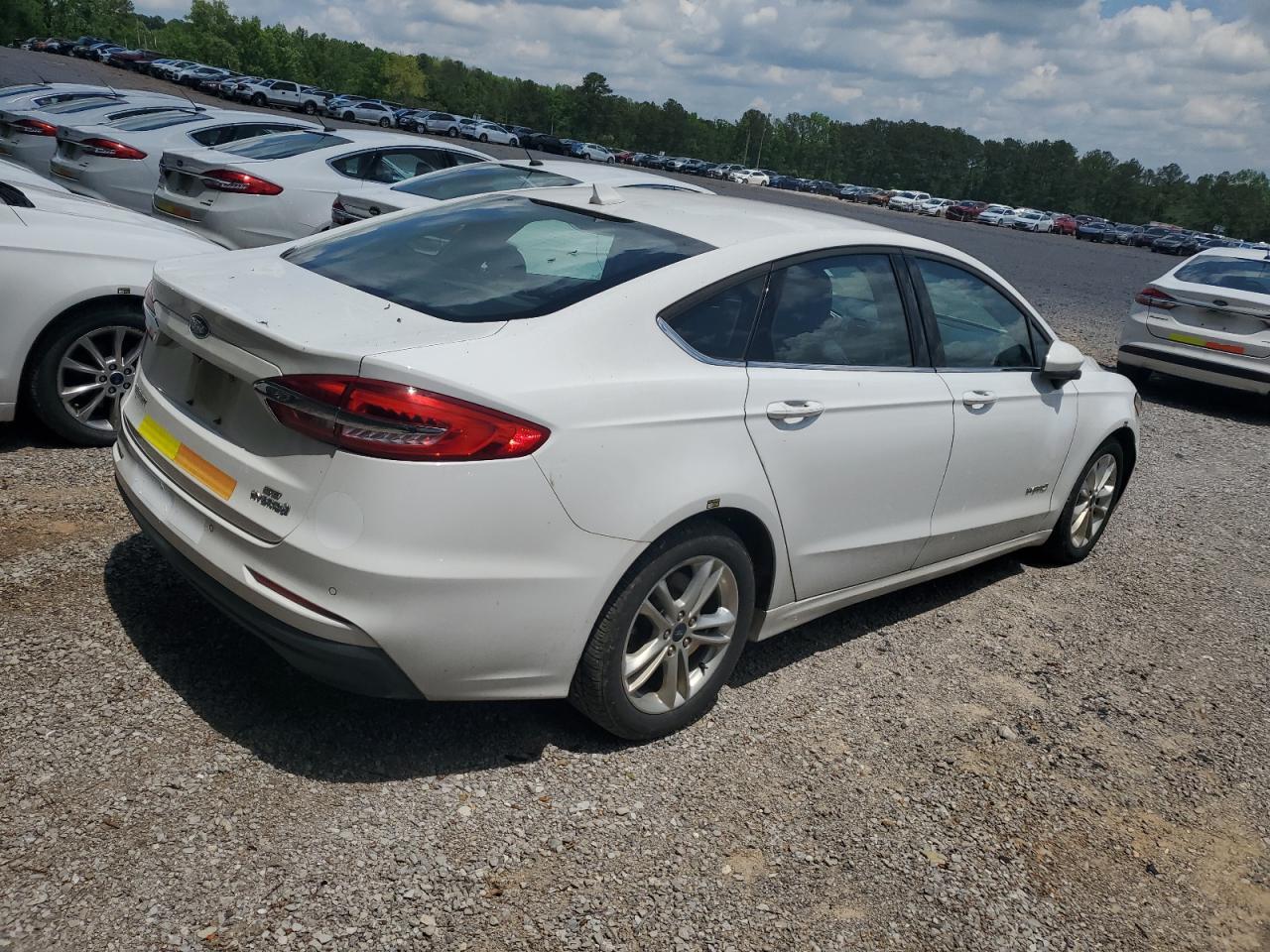 2019 Ford Fusion Se - zdjęcie 3