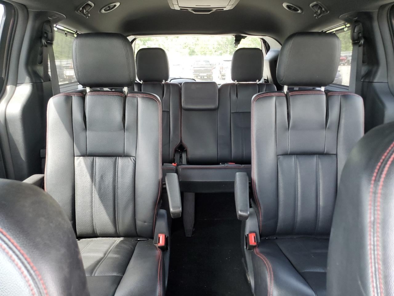 2017 Dodge Caravan - zdjęcie 10