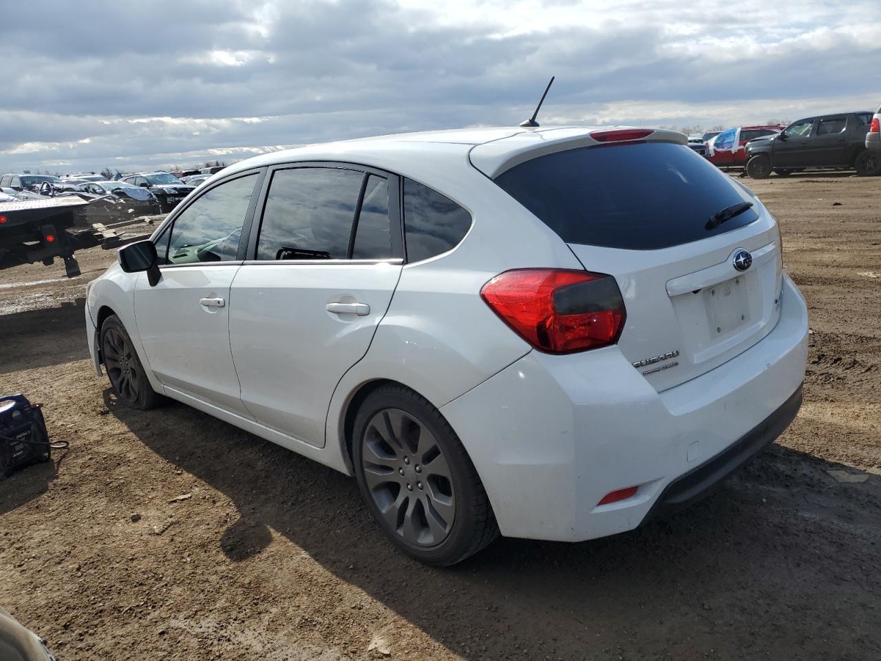 2016 Subaru Impreza Premium - zdjęcie 2