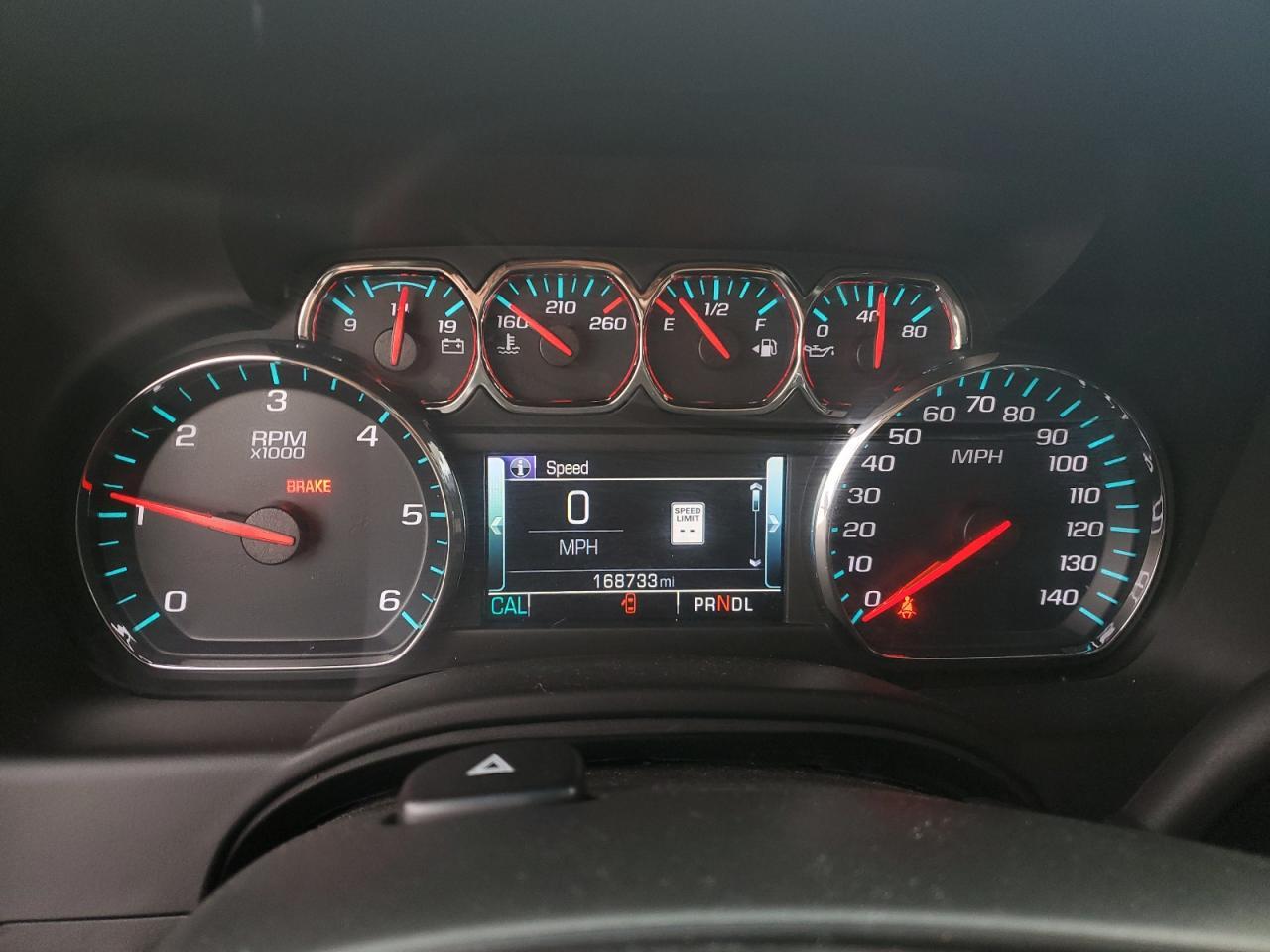 2020 Chevrolet Suburban K1500 Lt - zdjęcie 9