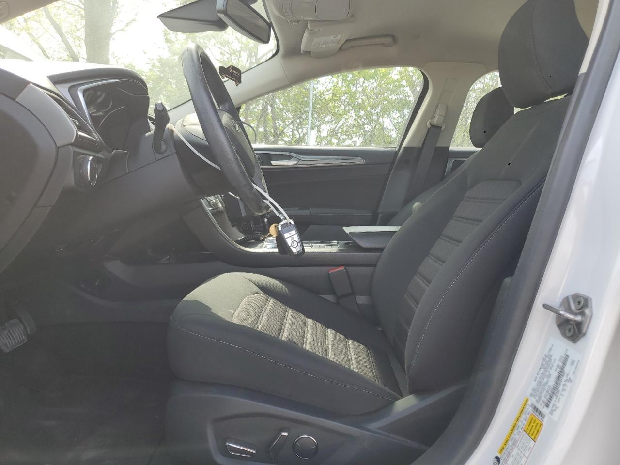2020 Ford Fusion Se - zdjęcie 7
