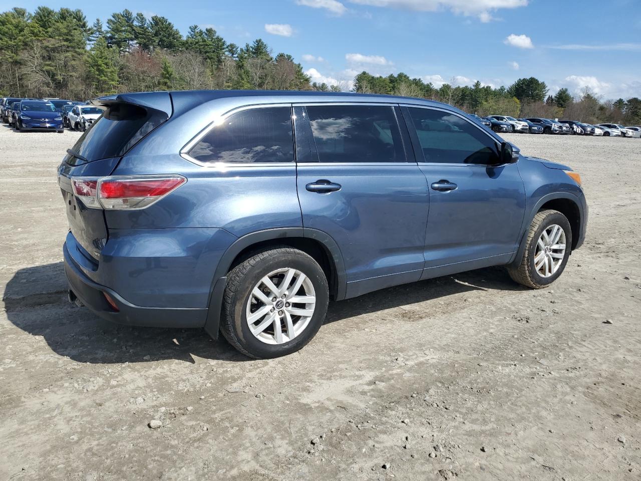2016 Toyota Highlander Le - zdjęcie 3
