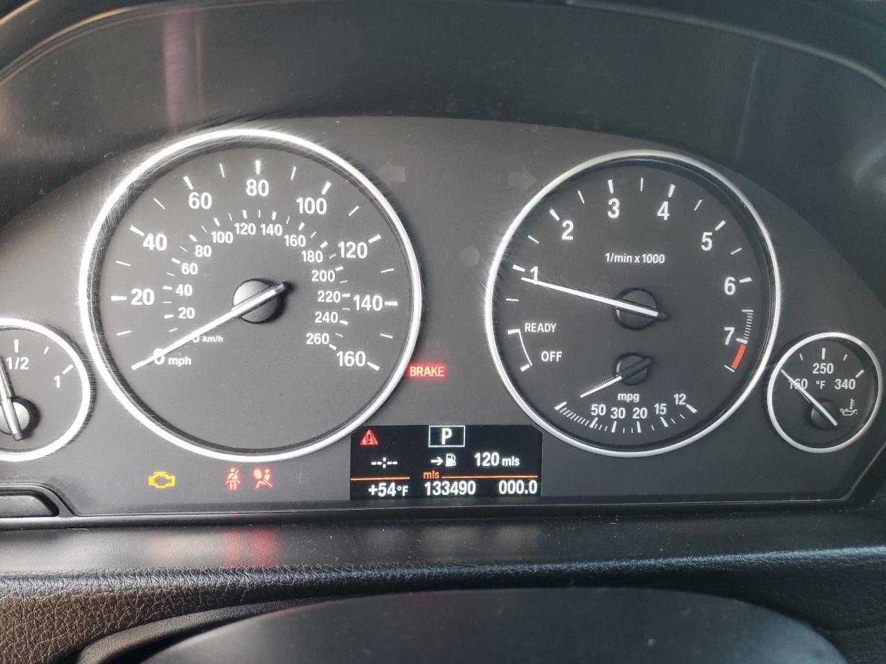 2013 BMW 328 I - zdjęcie 9