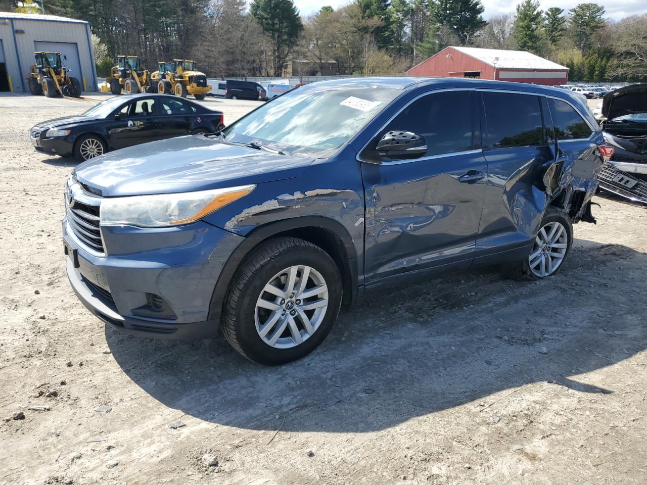 2016 Toyota Highlander Le - zdjęcie główne