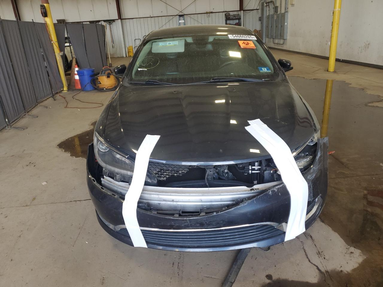 2017 Chrysler 200 Limited - zdjęcie 5