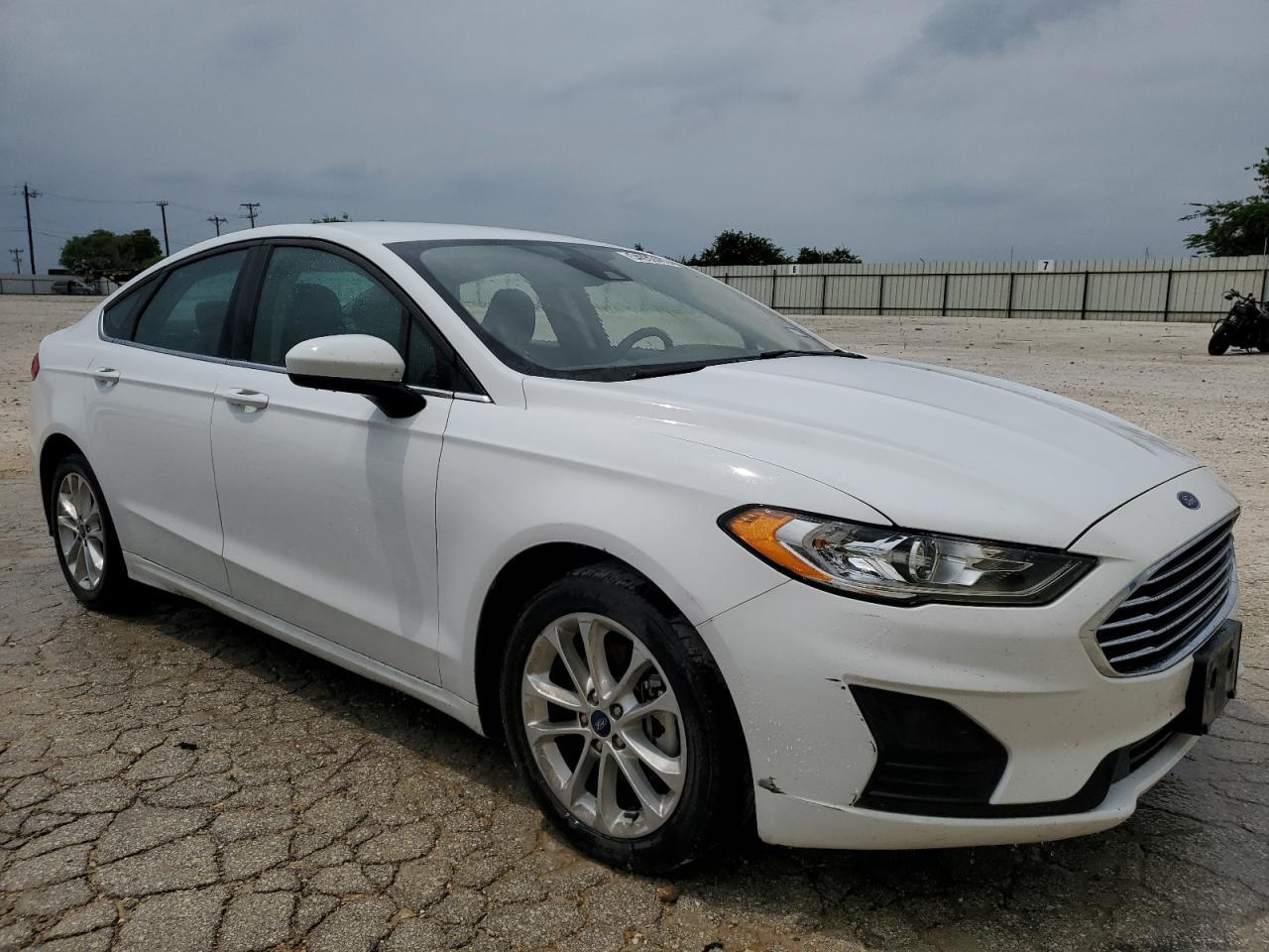 2020 Ford Fusion Se - zdjęcie 4