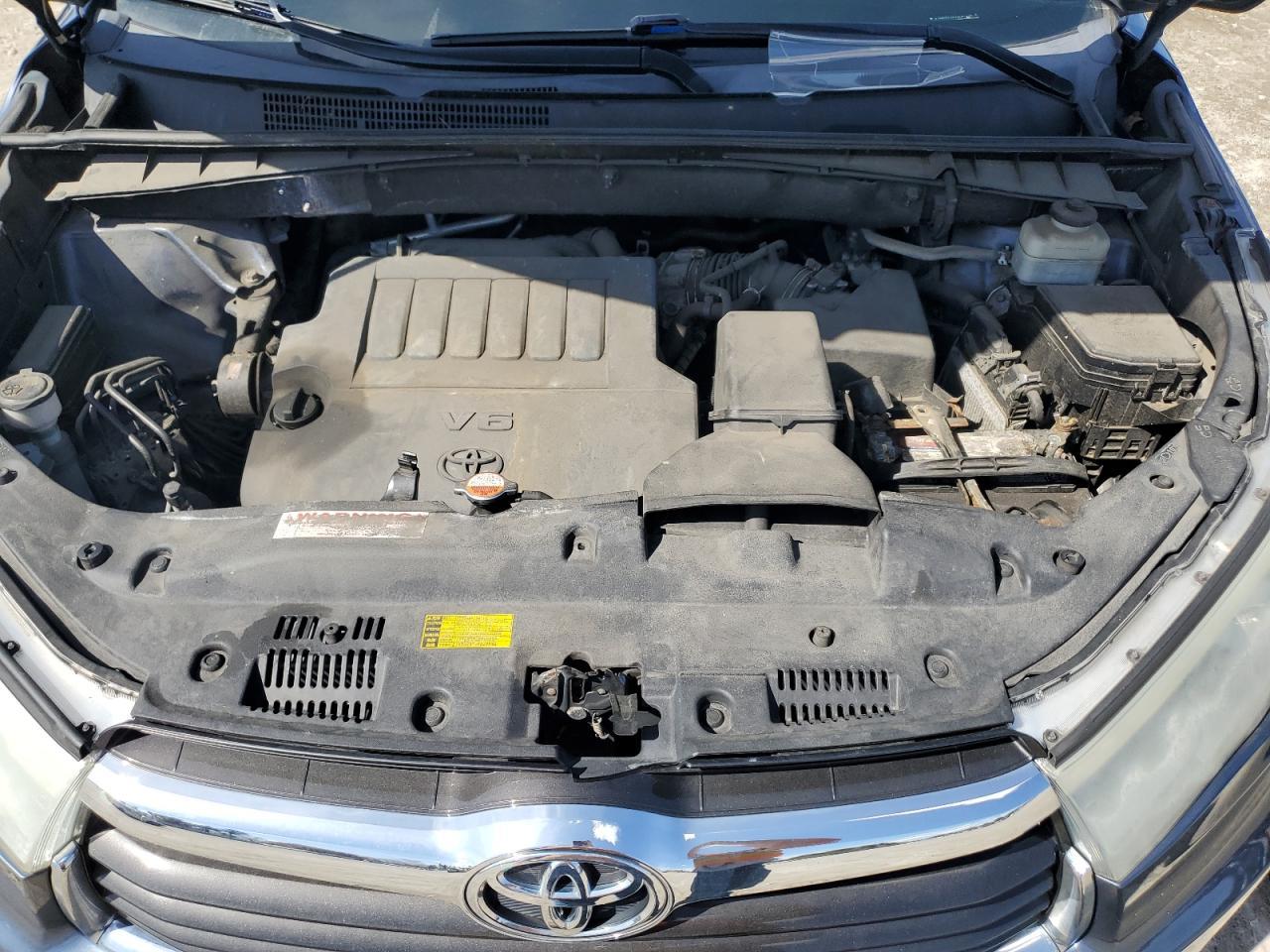 2016 Toyota Highlander Le - zdjęcie 12