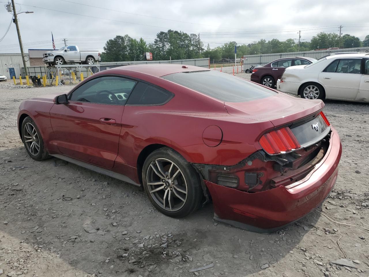 2016 Ford Mustang - zdjęcie 2