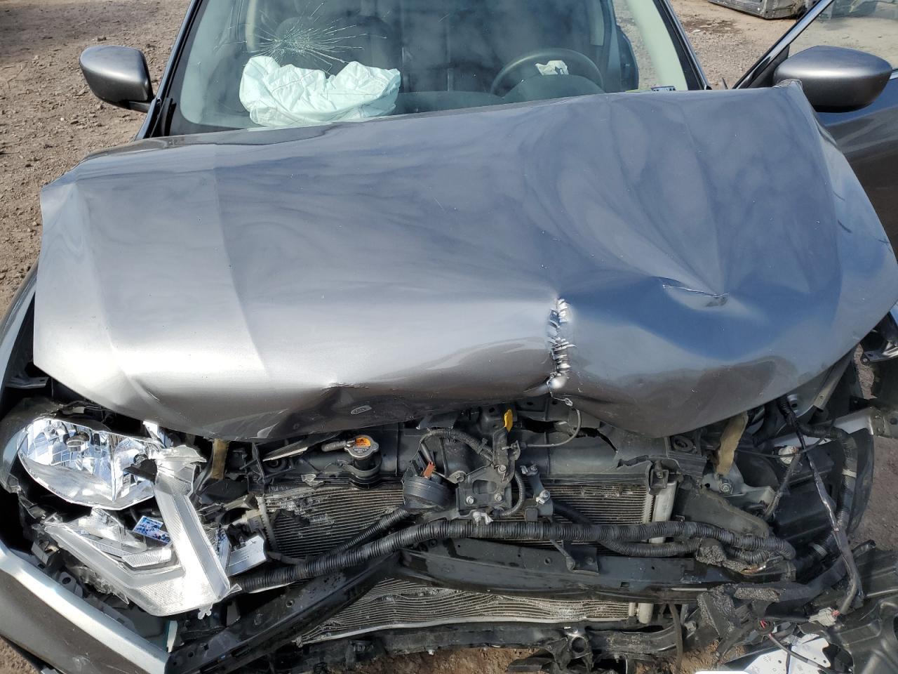 2020 Nissan Rogue S - zdjęcie 12