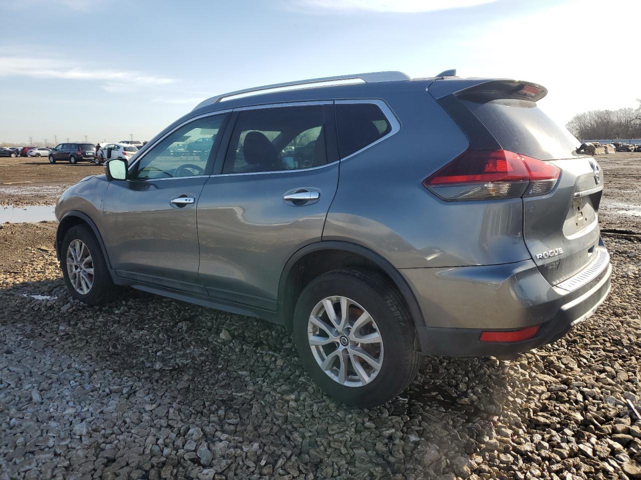 2018 Nissan Rogue S - zdjęcie 2
