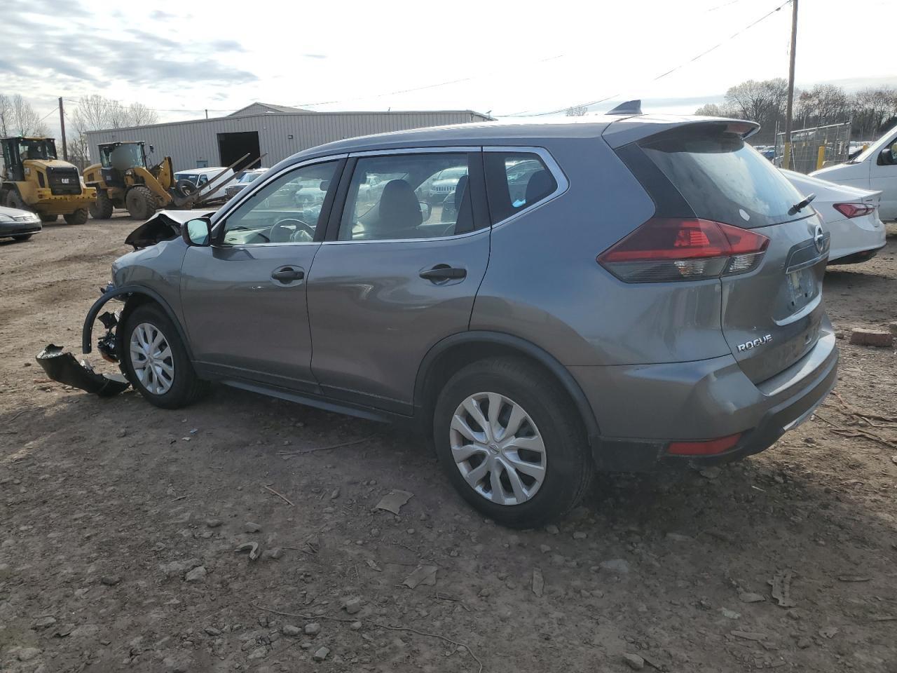 2020 Nissan Rogue S - zdjęcie 2