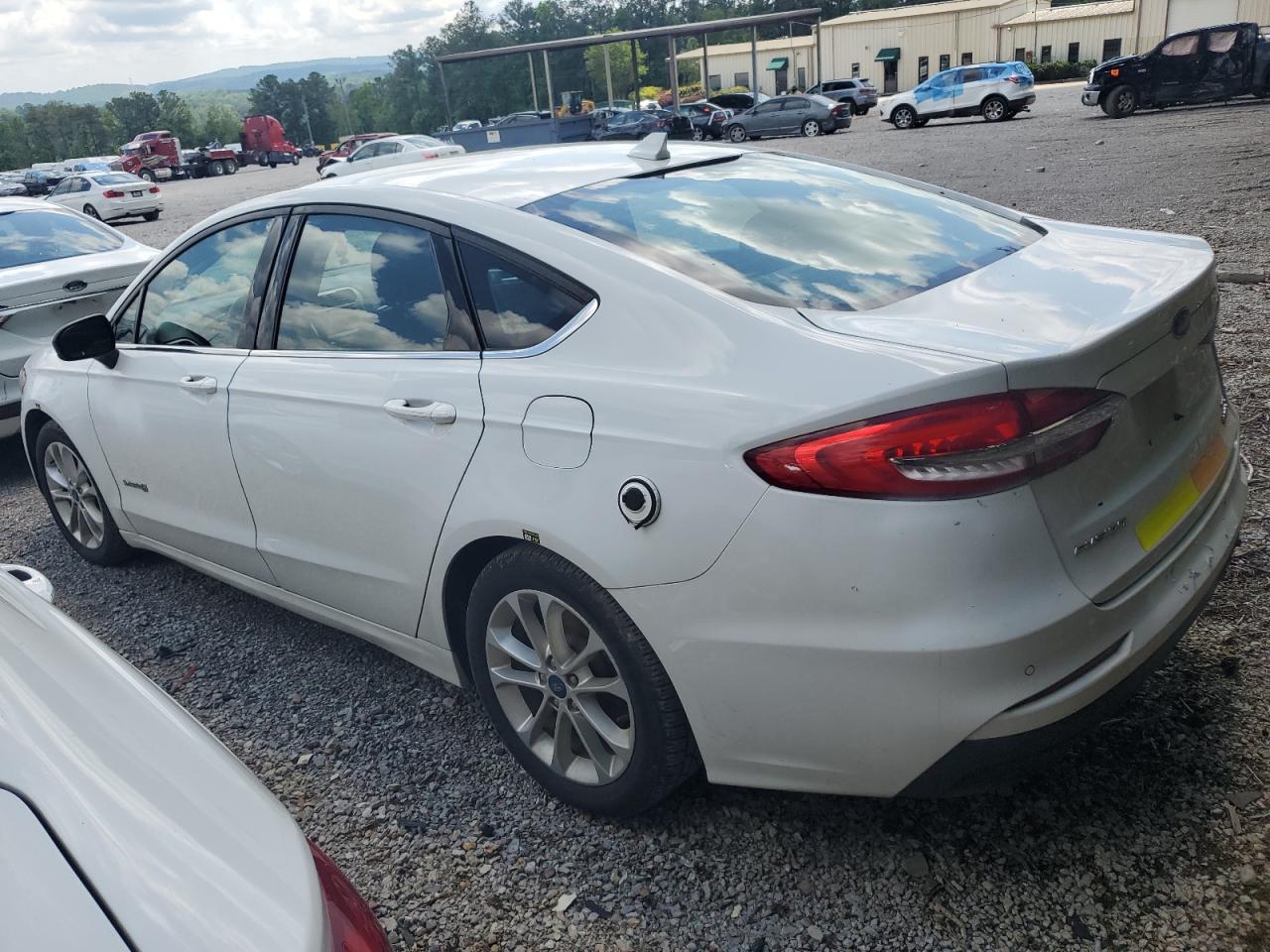2019 Ford Fusion Se - zdjęcie 2