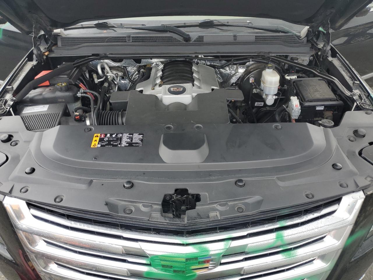 2018 Cadillac Escalade Platinum - zdjęcie 12