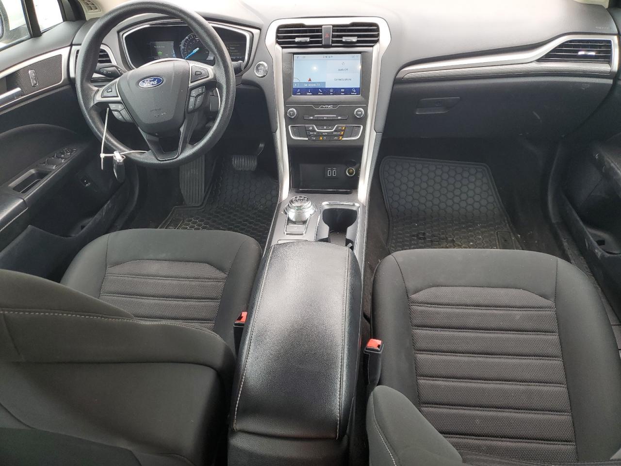 2020 Ford Fusion Se - zdjęcie 8