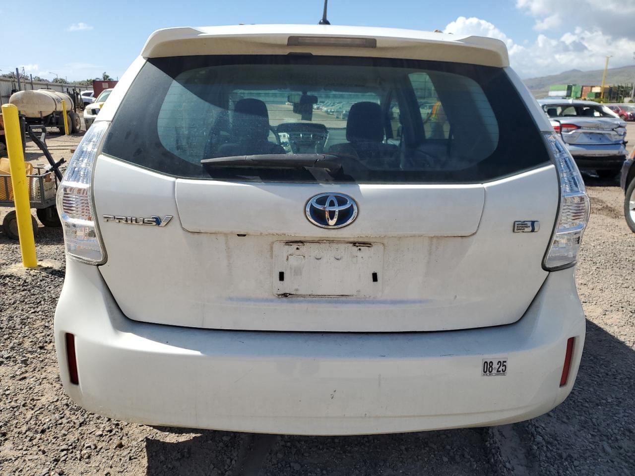 2013 Toyota Prius V - zdjęcie 6