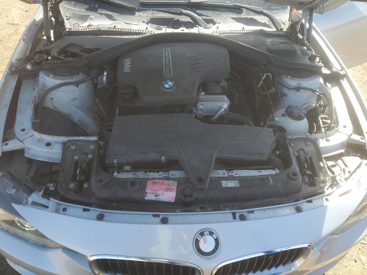2013 BMW 328 I - zdjęcie 11