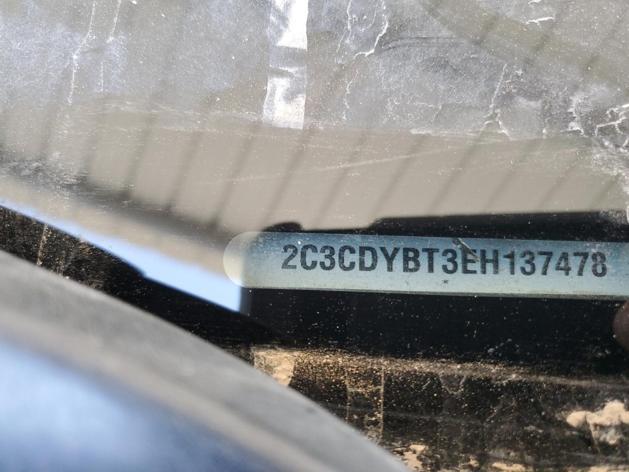 2014 Dodge Challenger R/T - zdjęcie 12