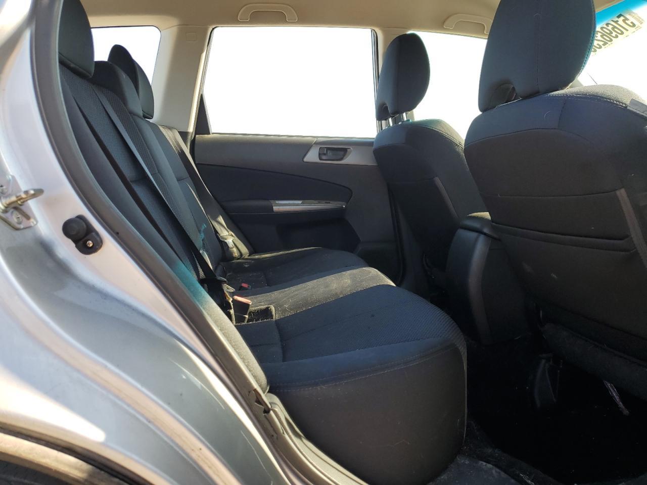 2013 Subaru Forester 2.5X - zdjęcie 11