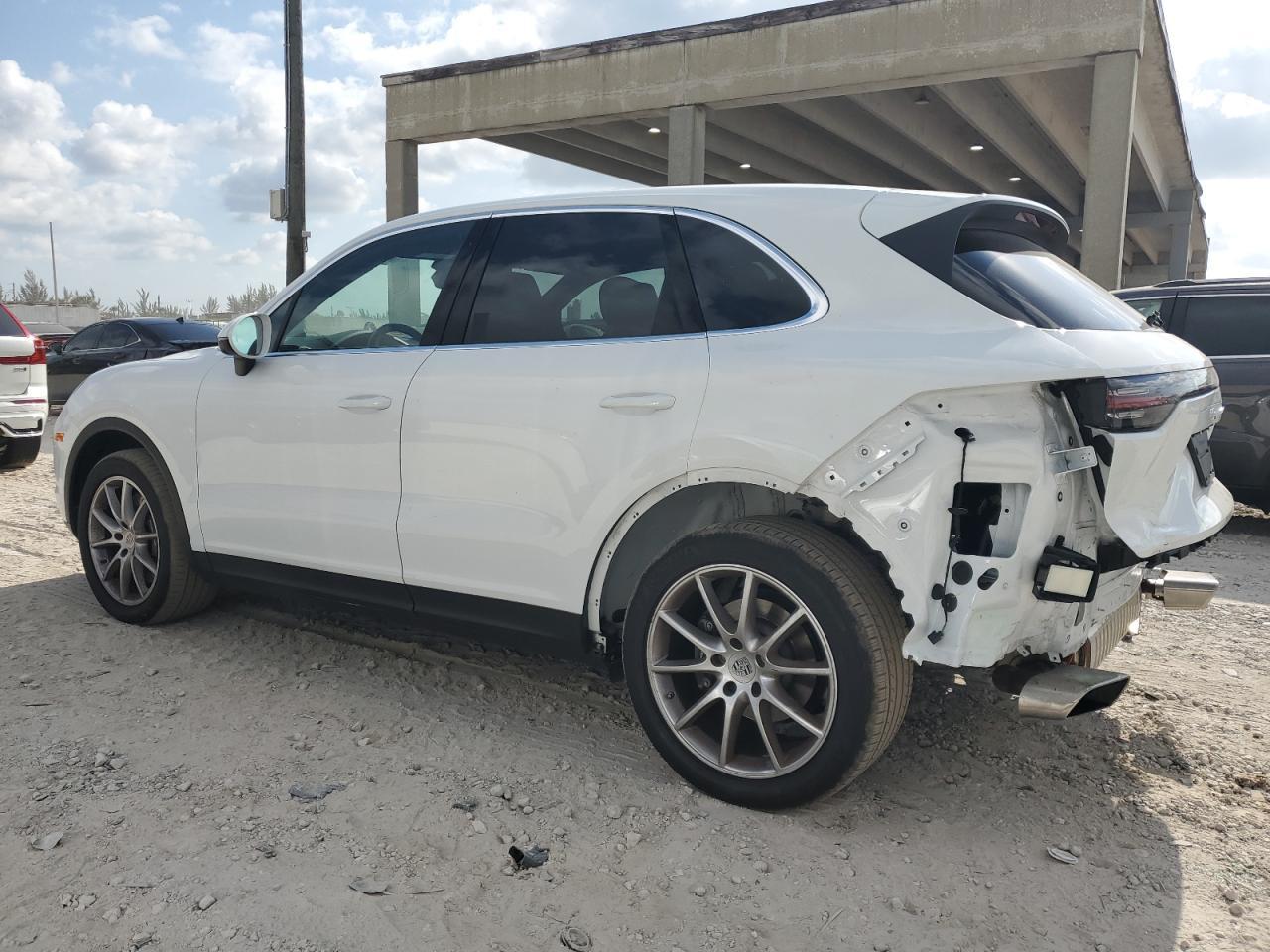 2023 Porsche Cayenne Base - zdjęcie 2