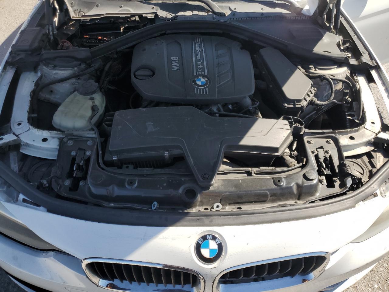 2014 BMW 328 - zdjęcie 11