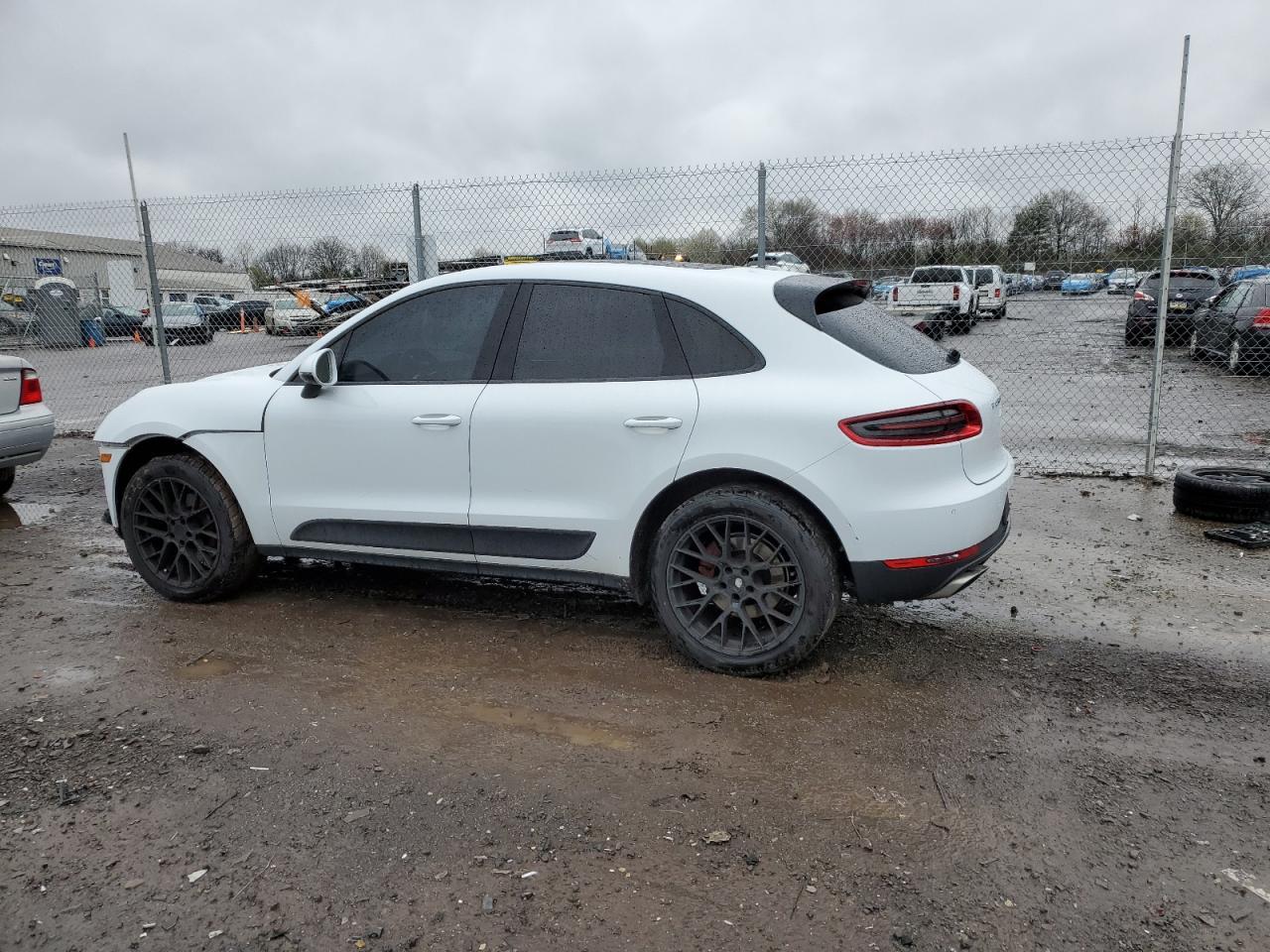 2017 Porsche Macan - zdjęcie 2