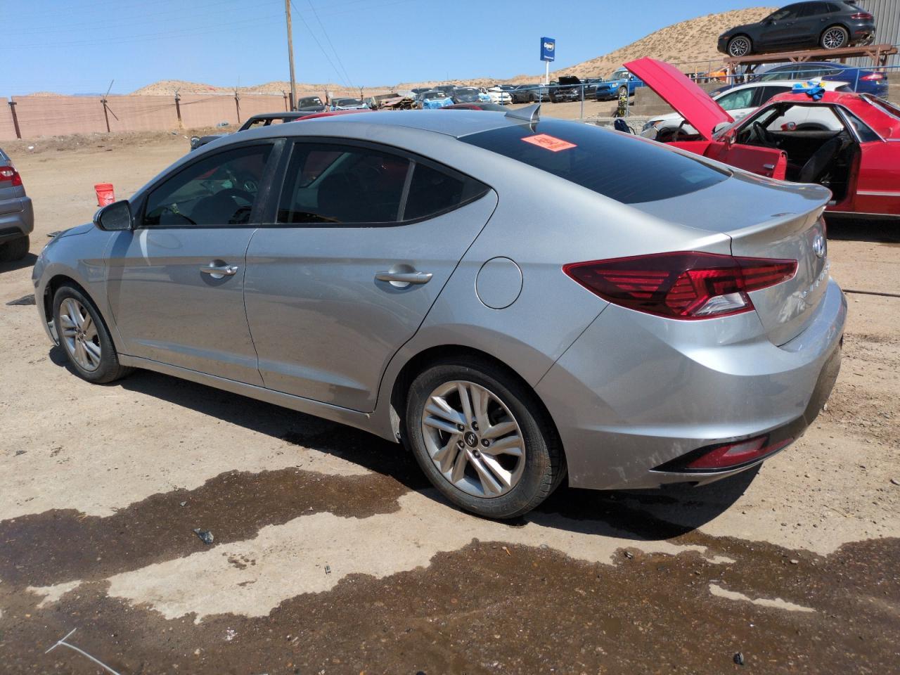 2020 Hyundai Elantra Sel - zdjęcie 2