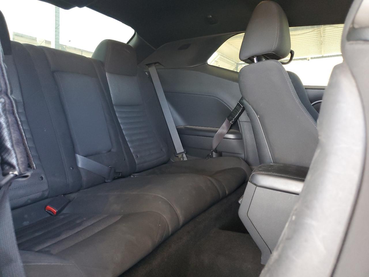 2014 Dodge Challenger R/T - zdjęcie 10