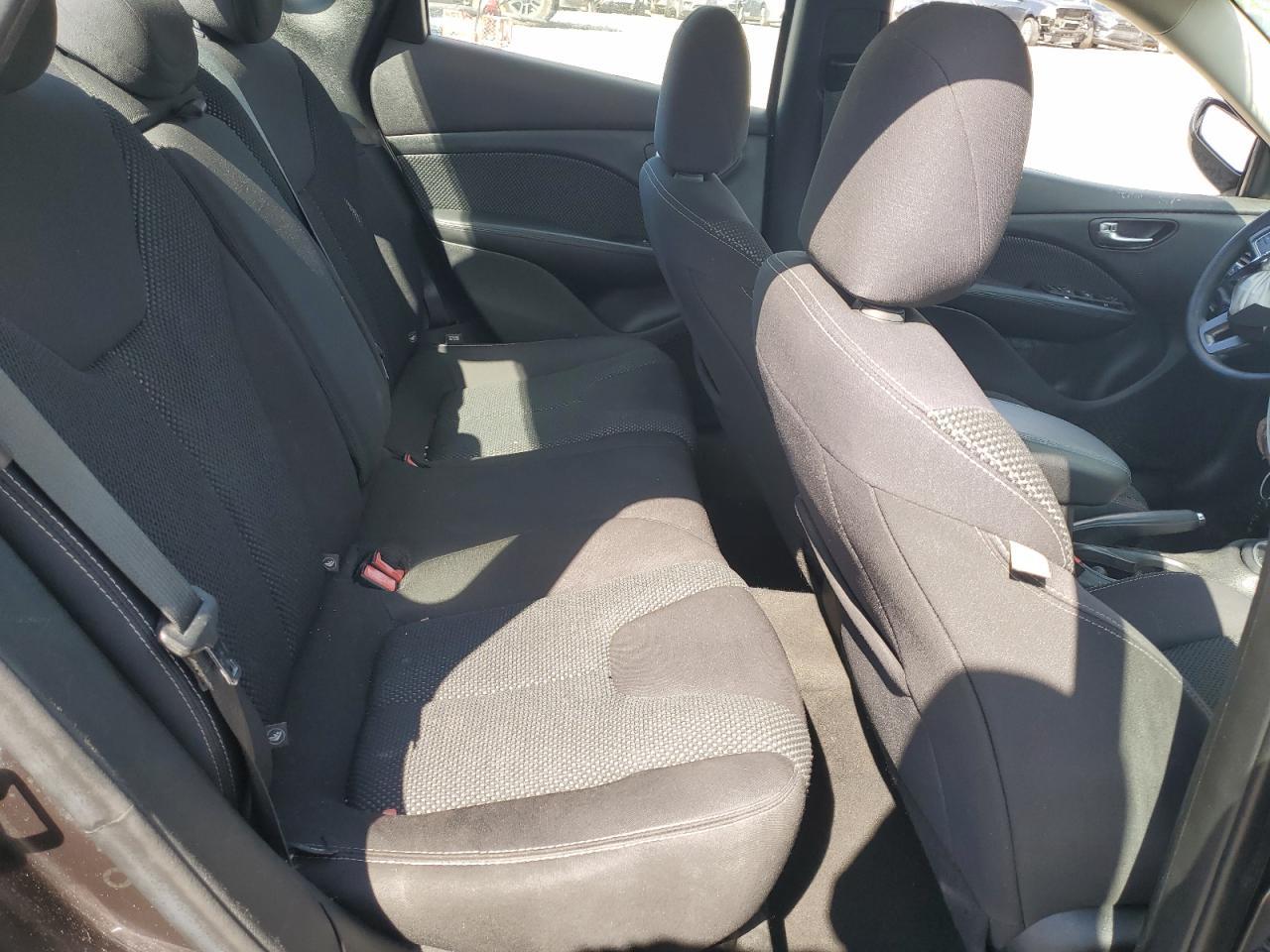 2015 Dodge Dart Sxt - zdjęcie 20