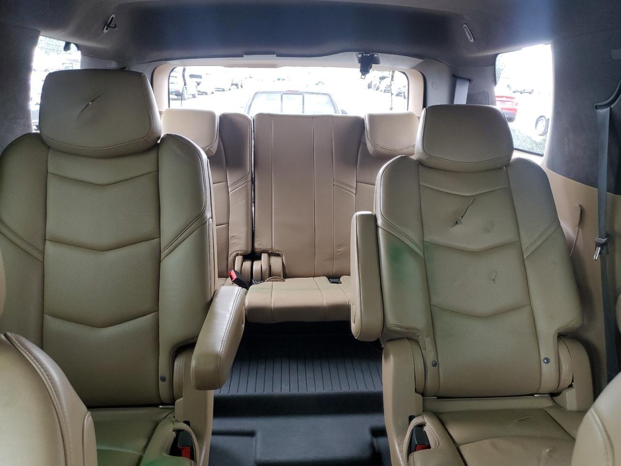 2018 Cadillac Escalade Platinum - zdjęcie 10