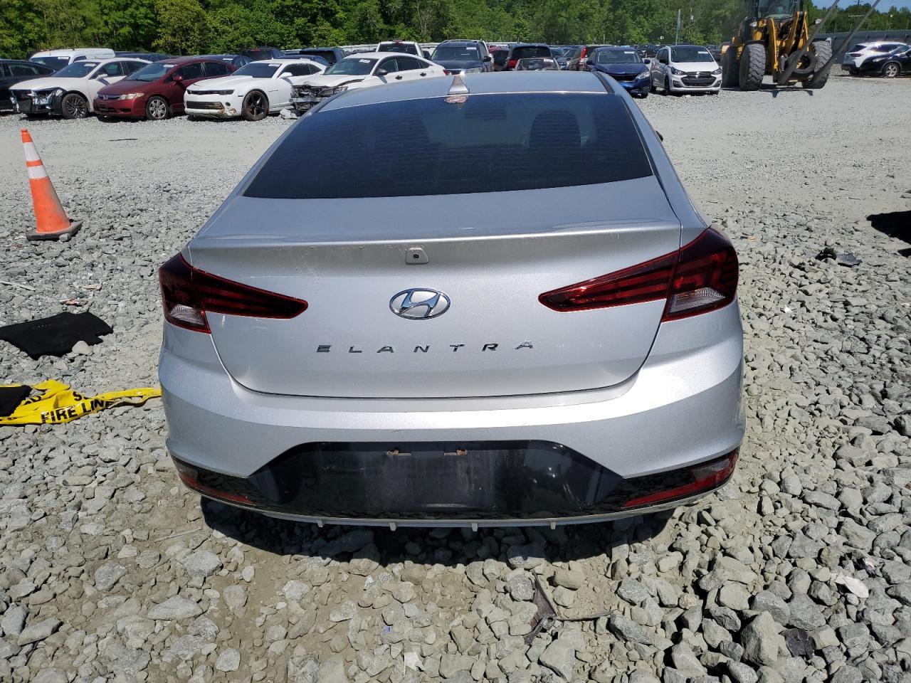 2019 Hyundai Elantra Sel - zdjęcie 6
