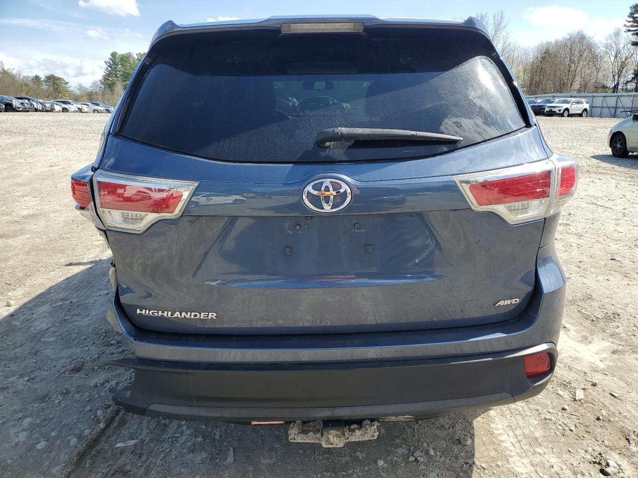 2016 Toyota Highlander Le - zdjęcie 6