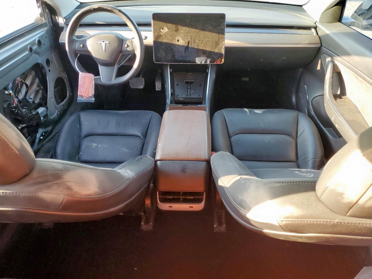 2020 Tesla Model 3 - zdjęcie 8