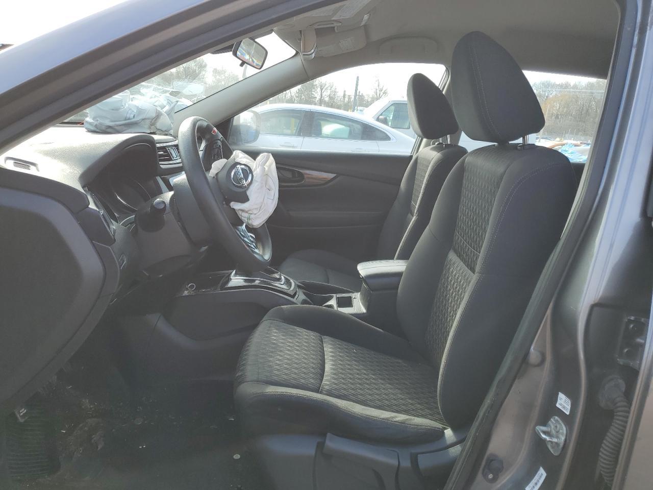 2020 Nissan Rogue S - zdjęcie 7