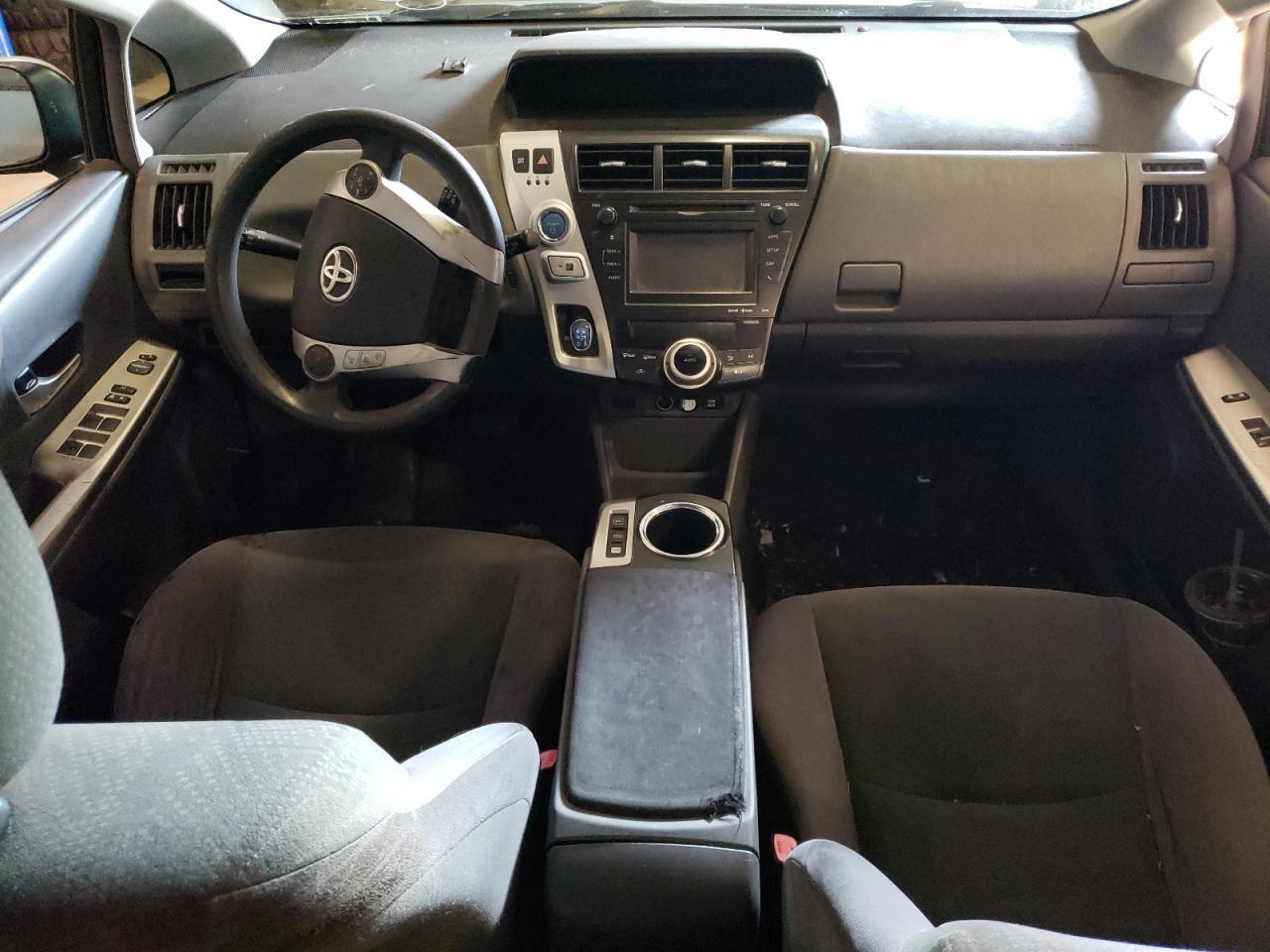 2014 Toyota Prius V - zdjęcie 8