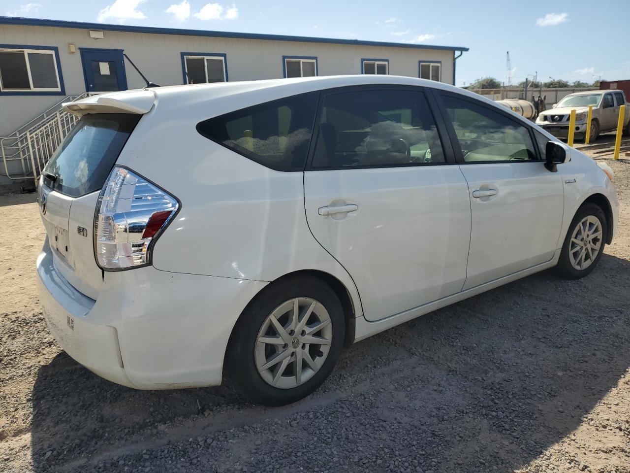 2013 Toyota Prius V - zdjęcie 3
