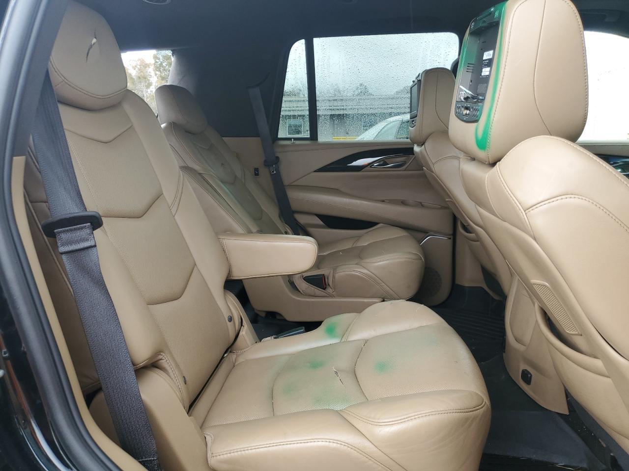 2018 Cadillac Escalade Platinum - zdjęcie 11