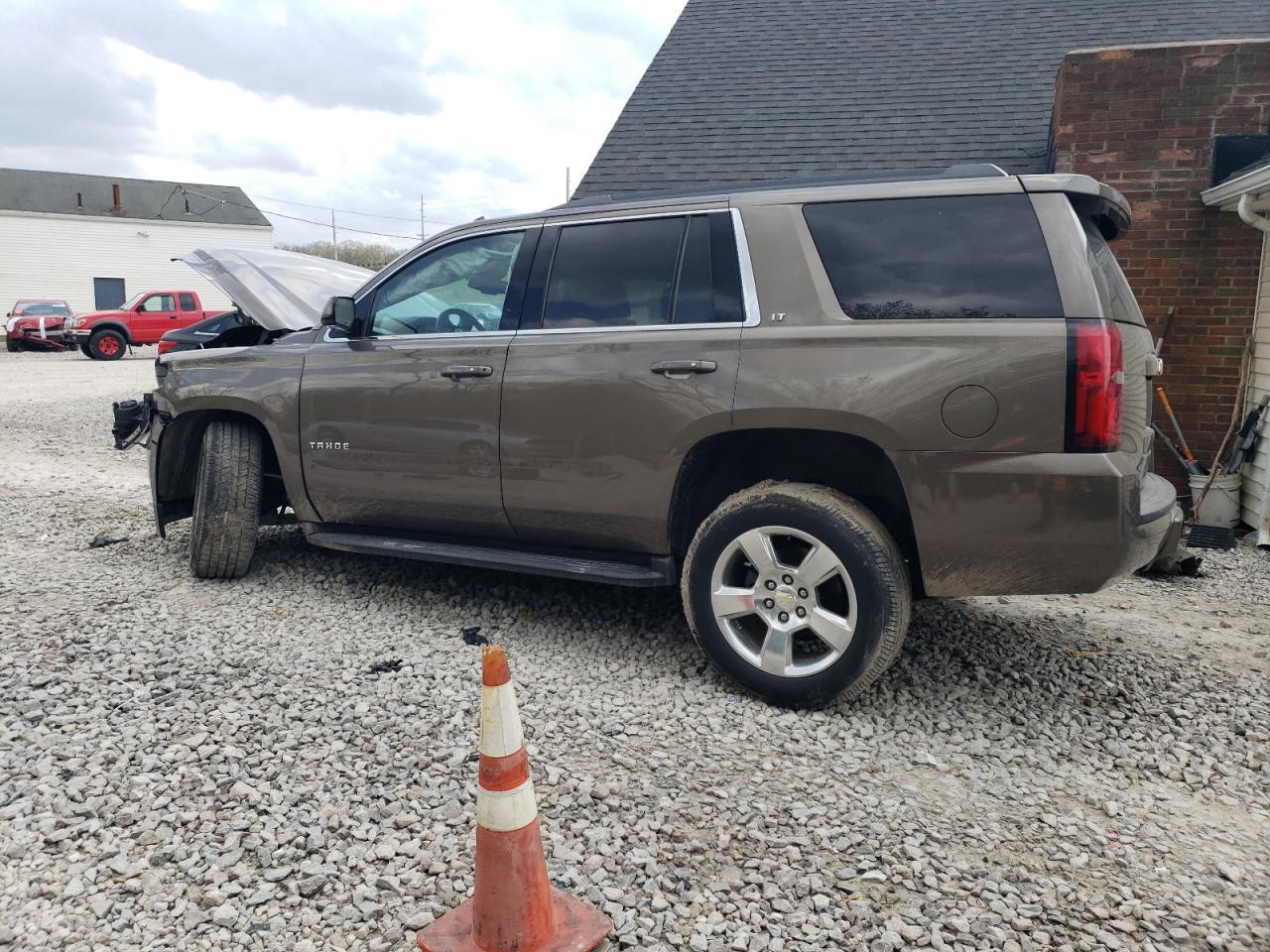 2016 Chevrolet Tahoe K1500 Lt - zdjęcie 2