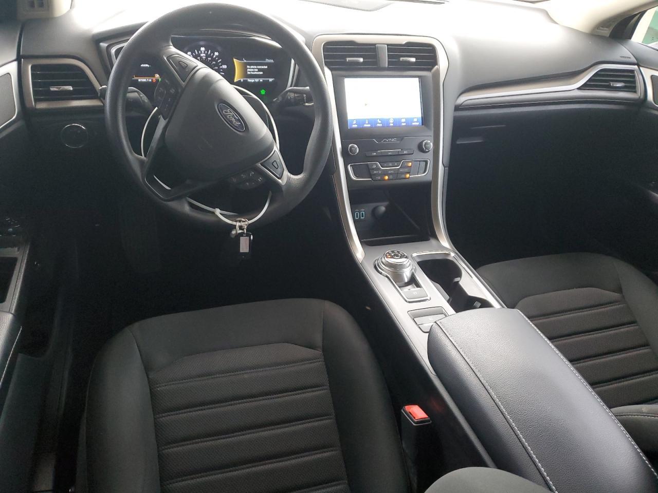 2020 Ford Fusion Se - zdjęcie 8