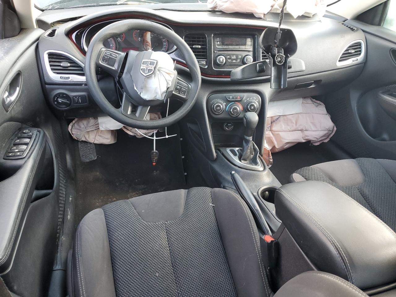 2015 Dodge Dart Sxt - zdjęcie 15