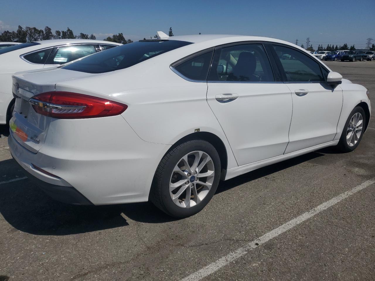 2019 Ford Fusion Se - zdjęcie 3